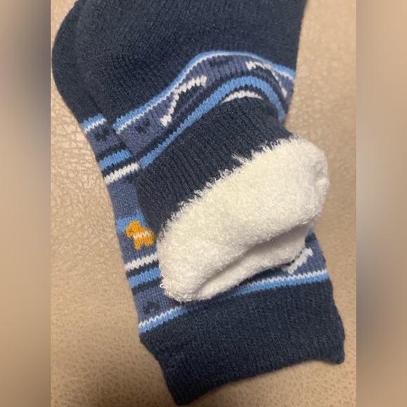 Northeast Outfitters Mens Navy Cozy Cabin Bear Crew Socks Aloe Infused Sz 8-12.5 - Picture 3 of 7